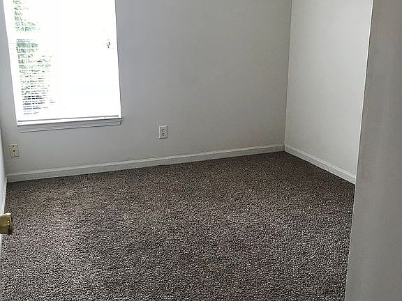 5th image of 10642 Revere Ln