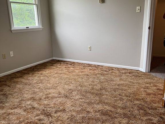 3rd image of 300 Kinne St APT 4