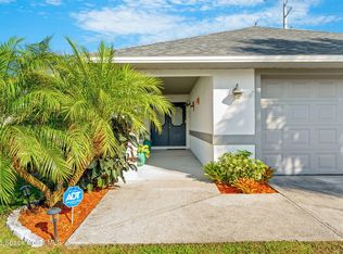 711 Glencove Ave NW, Palm Bay, FL 32907