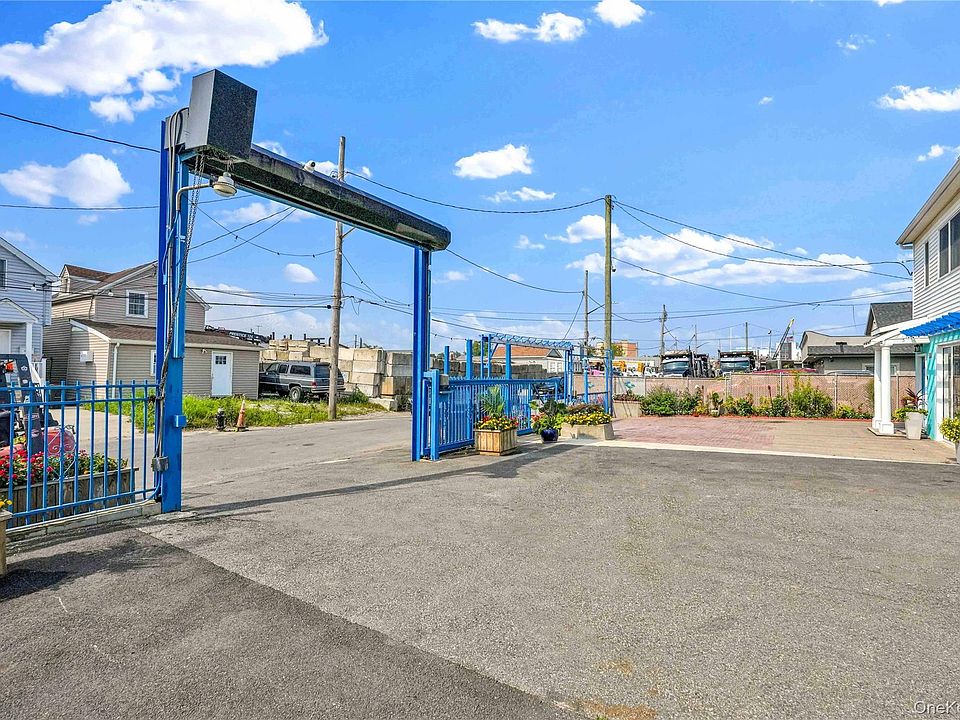 2nd image of 155-83 bayview