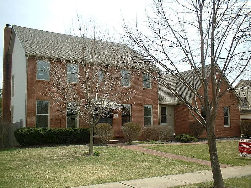 1st image of 326 Windcroft Dr