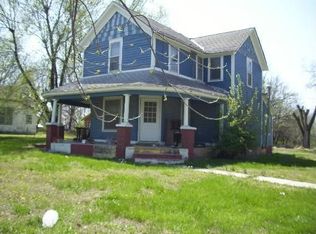 1301 N Kansas Ave, Chanute, KS 66720