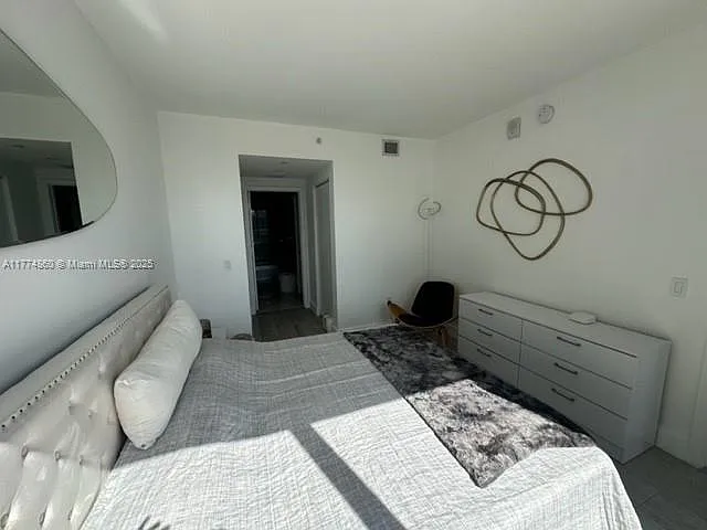 121 NE 34th St #1903 — Photo 6