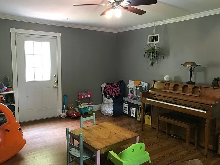 5105 Woodville Rd — Photo 7