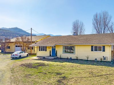 4444 Colver Rd, Phoenix, OR, 97535