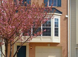 9219 Andrew Dr, Manassas Park, VA 20111