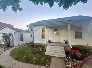 112 S Alexander St, Kenney, IL 61749