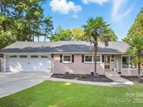 406 Gillsbrook Rd, Lancaster, SC 29720