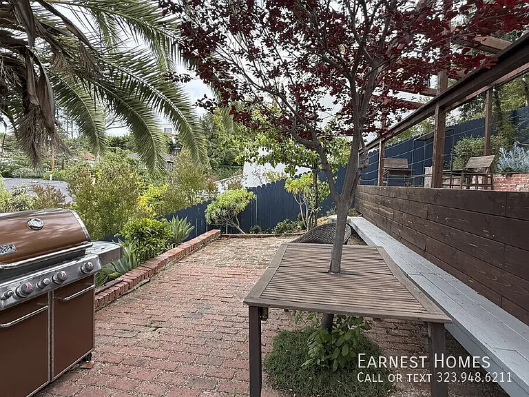 1401 Dartmouth Dr — Photo 49