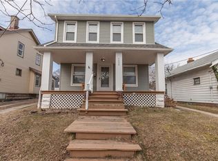 1454 Hopkins Ave, Lakewood, OH
