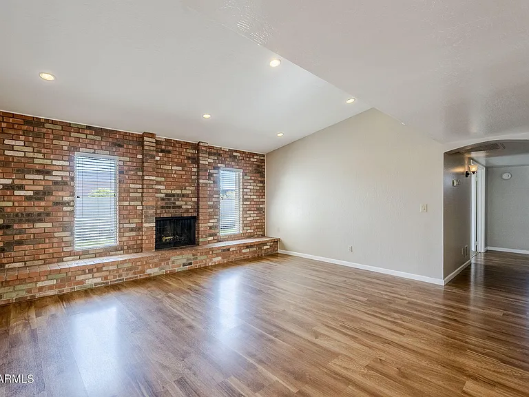 7707 S Kenwood Ln — Photo 10