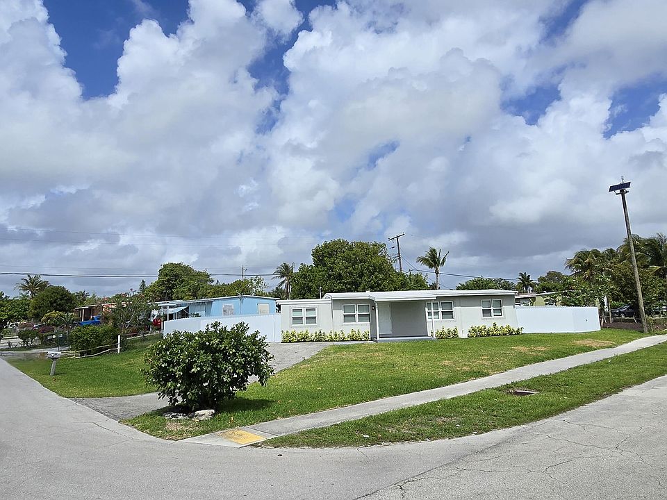 1st image of 591 Seagrape Road