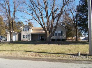 726 Sparta St, Saint Libory, IL 62282