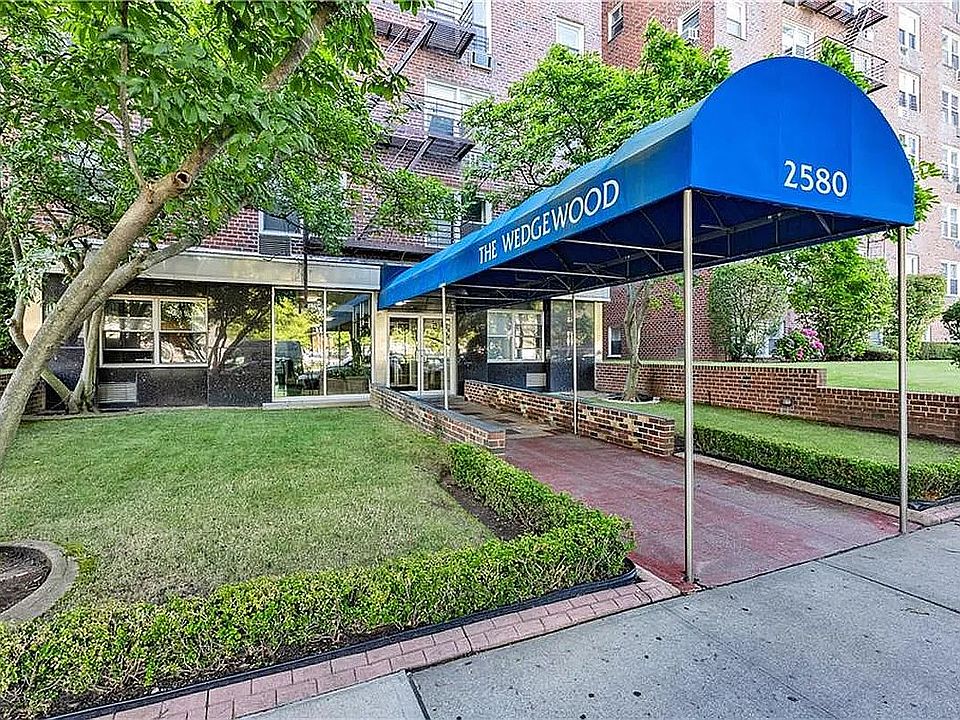 1st image of 2580 Ocean Pkwy APT 2K