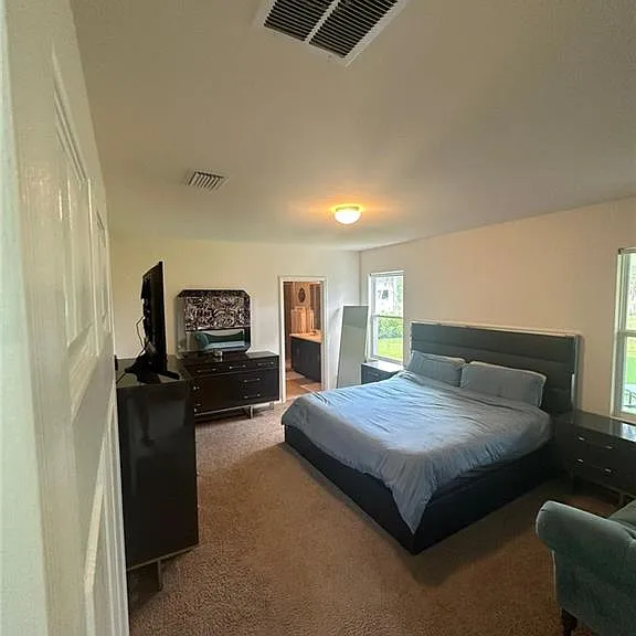 4115 14th Ave NE — Photo 42