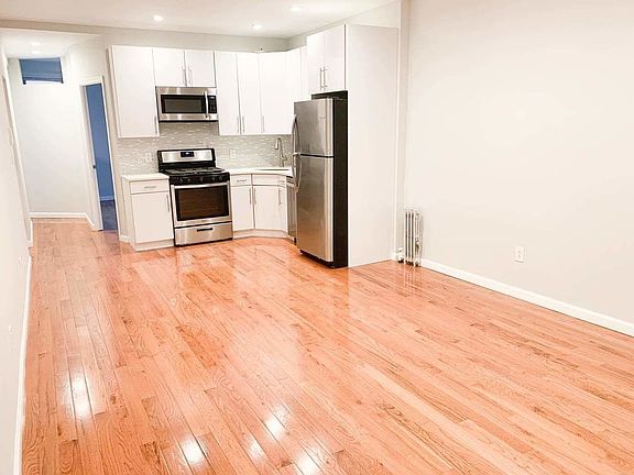 2nd image of 284 Driggs Ave #3B
