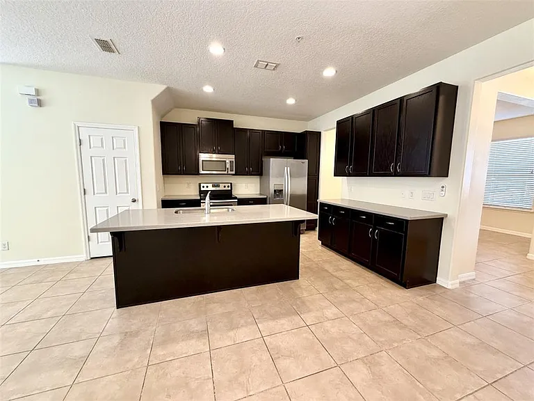 8568 Dufferin Ln — Photo 4