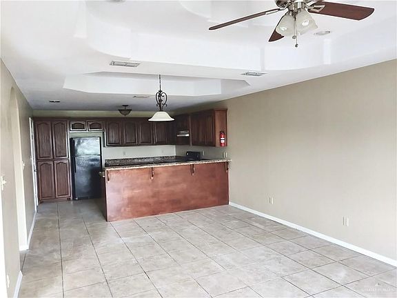 2nd image of 2400 Gumwood Ave APT 1