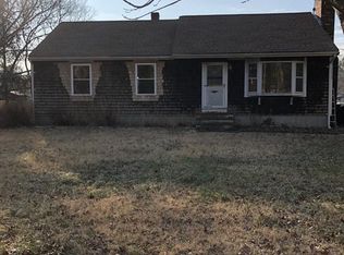 23 Gammons Rd, Acushnet, MA 02743