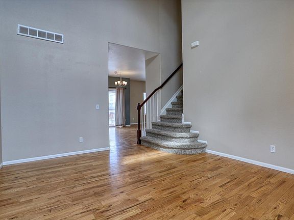 Front room_2