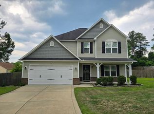 102 Whistling Pines Dr, Raeford, NC 28376