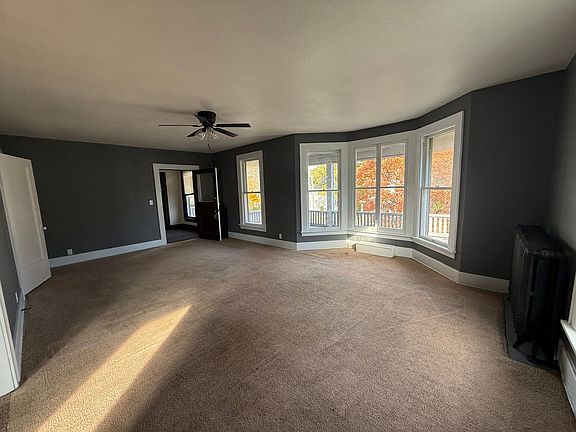 3rd image of 811 E 14th St APT 7