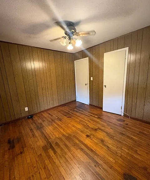 801 Douglas Dr — Photo 4