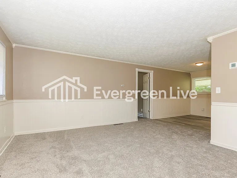 4230 Kitridge Rd — Photo 3