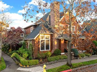 862 NE Market Dr, Fairview, OR 97024