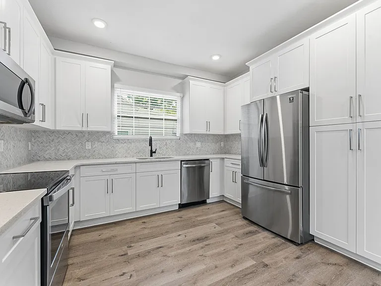 3314 N Jefferson St — Photo 14
