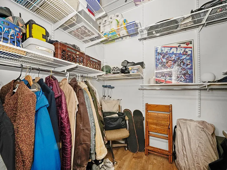 312 N May St #3D — Photo 16