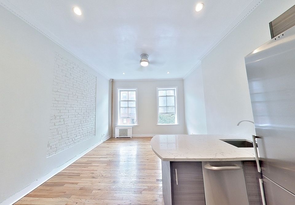 1st image of 410 W 22nd St #4FF