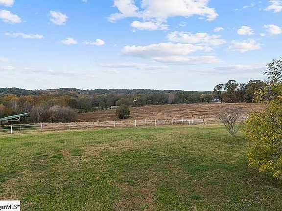 5th image of 715 Melton Rd