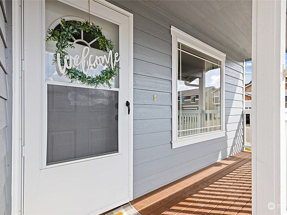 3rd image of 20129 14th Avenue Ct E