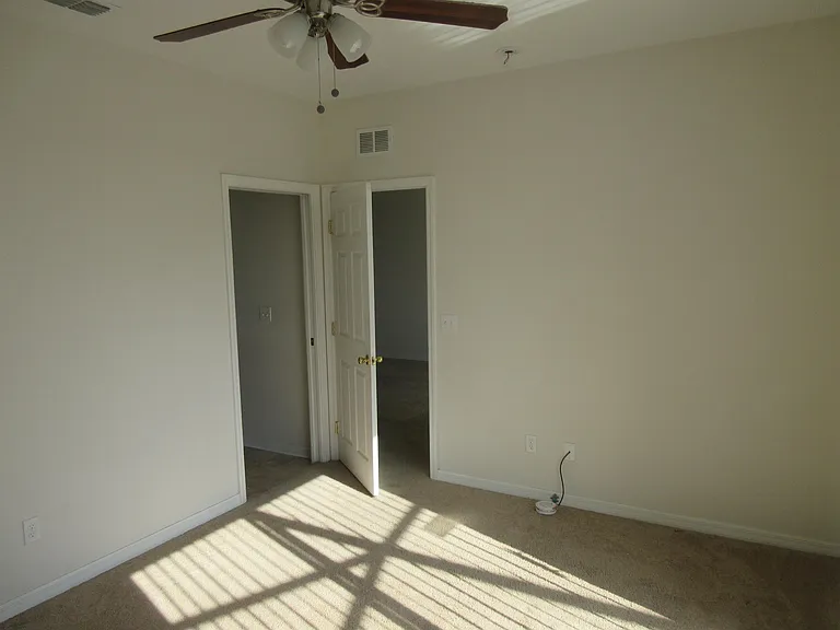 1211 Knollwood Dr — Photo 15