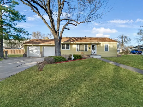 309 E Maple St, Garden City, KS 67846