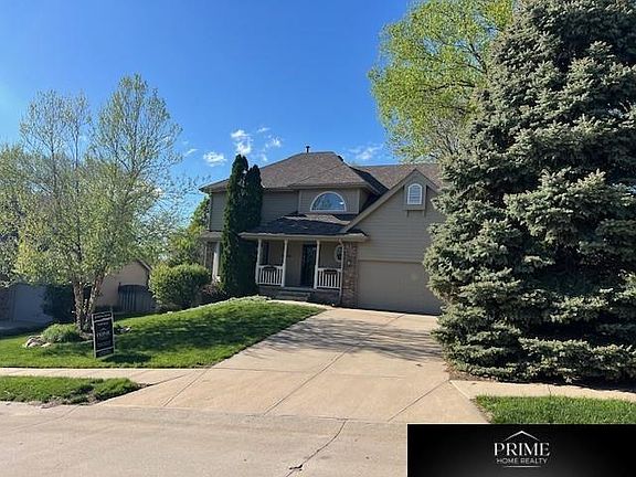 2nd image of 15930 Leavenworth Cir