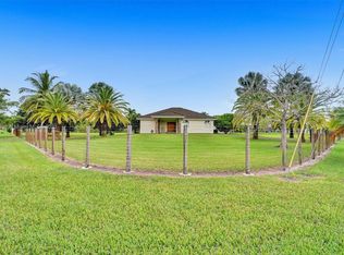 20625 SW 198th St, Miami, FL 33187