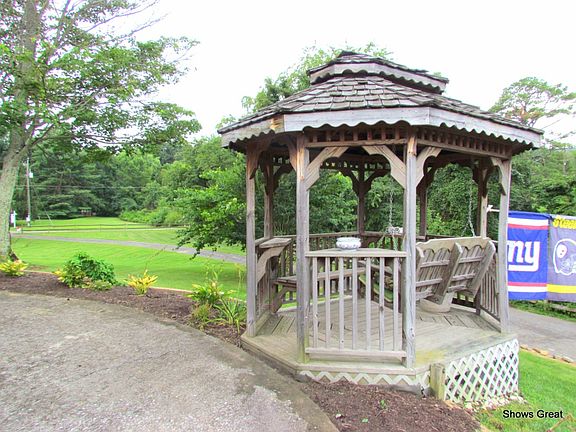 3rd image of 8207 Enon Dr