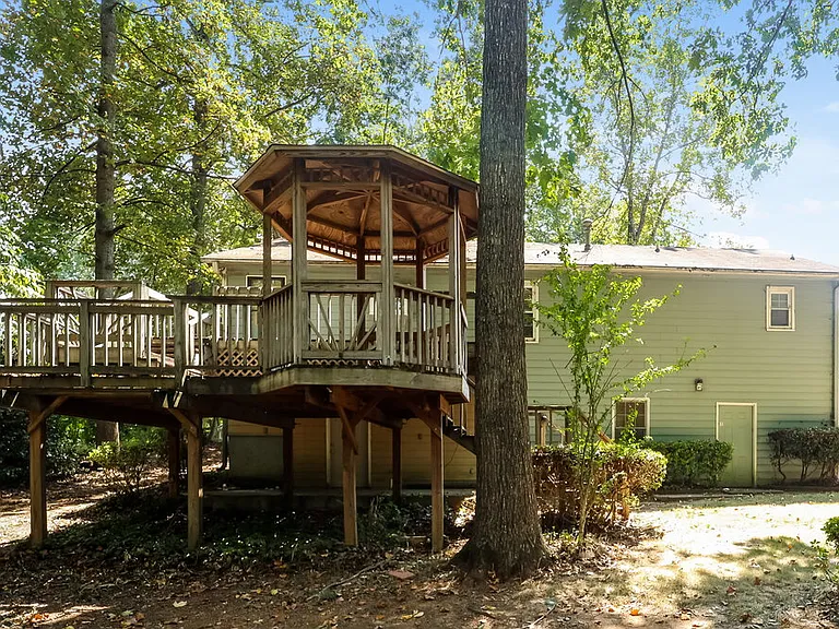 592 Water Way Trl — Photo 17