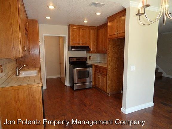 5th image of 1722 N Rainwood Cir APT C