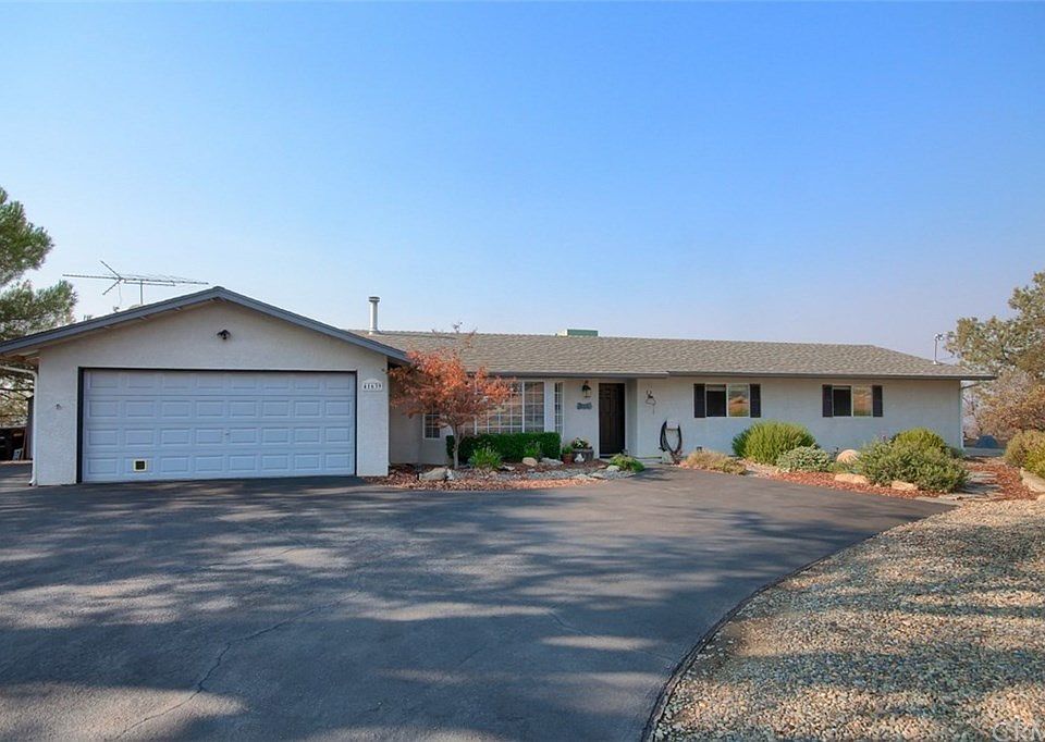 1st image of 41639 Lilley Mountain Dr