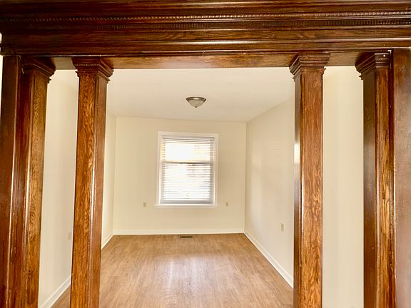 Living room/dining room