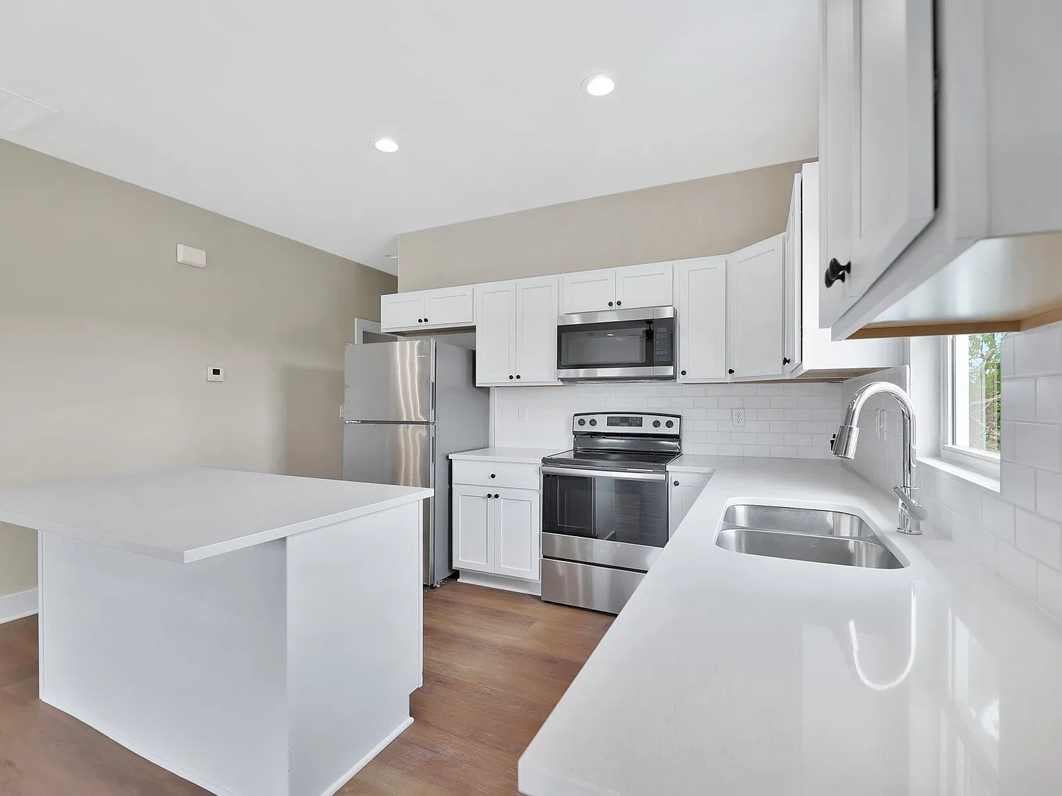 327 Turnpike Road - Unit... — Photo 4