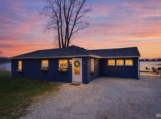 7715 N Spruce Ln, New Carlisle, IN 46552