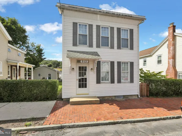 312 Market St, Auburn, PA 17922