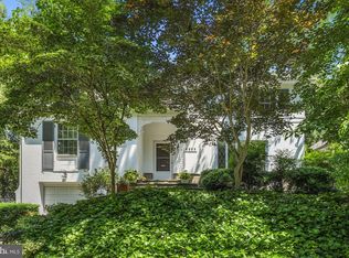 4555 W St NW, Washington, DC 20007