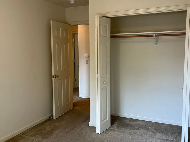 1301 Hallen Dr — Photo 17