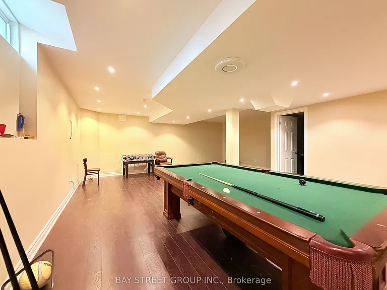 9 Saint Clare Blvd — Photo 37