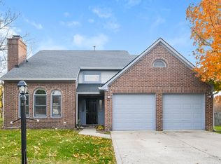 10713 Creekside Woods Dr, Indianapolis, IN 46239